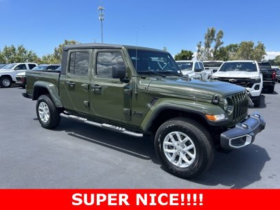 Used 2023 Jeep Gladiator Sport