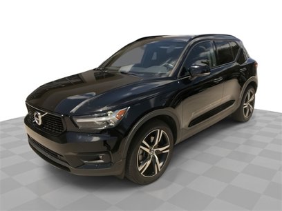 Used 2021 Volvo XC40 T5 R-Design w/ Advanced Package