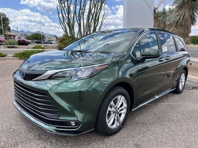 New 2025 Toyota Sienna XLE