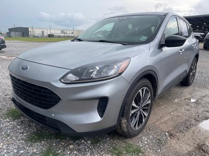 Used 2022 Ford Escape SE w/ SE Sport Appearance Package