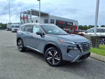 New 2025 Nissan Rogue SL