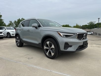 New 2025 Volvo XC40 B5 Core w/ Protection Package Premier