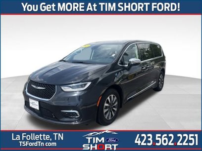 Used 2023 Chrysler Pacifica Limited