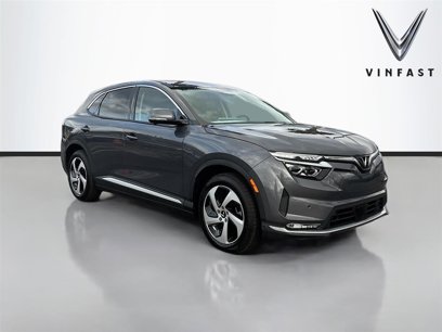 New 2025 VinFast VF 8 Eco