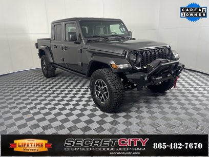 Used 2024 Jeep Gladiator Sport