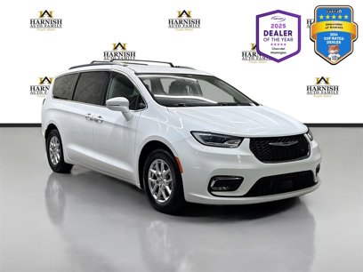 Used 2022 Chrysler Pacifica Touring-L