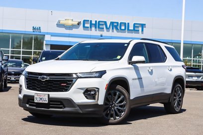 Used 2023 Chevrolet Traverse RS
