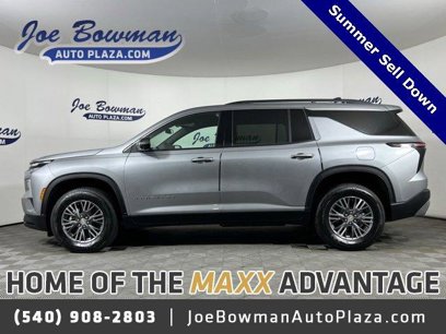 New 2025 Chevrolet Traverse LT w/ Driver Confidence Package