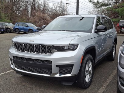 New 2025 Jeep Grand Cherokee L Laredo w/ Luxury Tech Group I