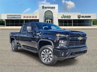 Used 2024 Chevrolet Silverado 2500 Custom w/ Custom Value Package
