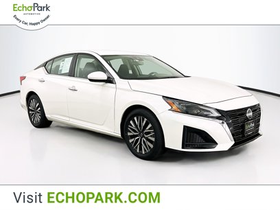 Used 2023 Nissan Altima 2.5 SV