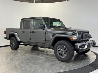 New 2025 Jeep Gladiator Sport