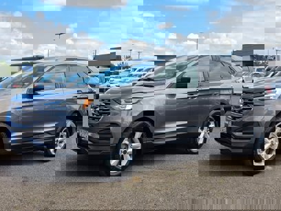 Used 2022 Ford Edge SE
