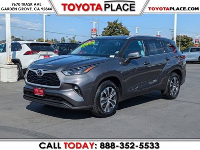 Used 2022 Toyota Highlander XLE