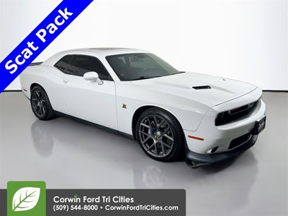 Used 2016 Dodge Challenger R/T Scat Pack w/ Leather Interior Group