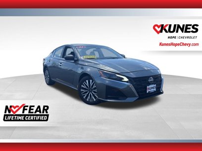 Used 2024 Nissan Altima 2.5 SV