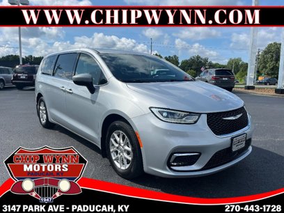 Used 2023 Chrysler Pacifica Touring