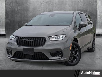 Used 2023 Chrysler Pacifica Touring-L w/ S Appearance Package