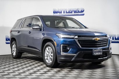 Used 2023 Chevrolet Traverse LS