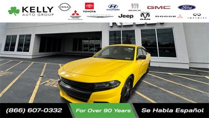 Used 2017 Dodge Charger SE w/ Blacktop Package