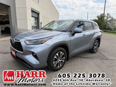 Used 2023 Toyota Highlander XLE