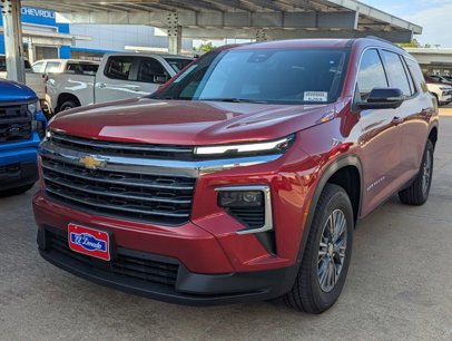 New 2025 Chevrolet Traverse LT w/ Enhanced Driving Package