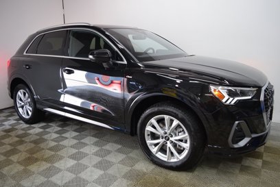 New 2025 Audi Q3 2.0T Premium Plus w/ Premium Plus Package