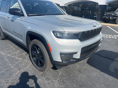 New 2025 Jeep Grand Cherokee L Altitude