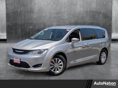 Used 2018 Chrysler Pacifica Touring-L