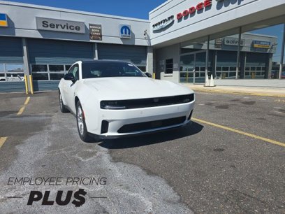 New 2025 Dodge Charger R/T w/ Sun & Sound Package