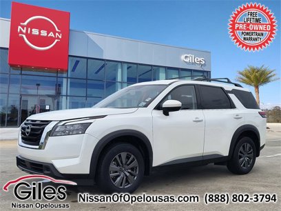 Used 2023 Nissan Pathfinder SV