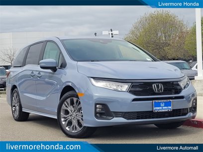 New 2025 Honda Odyssey Touring