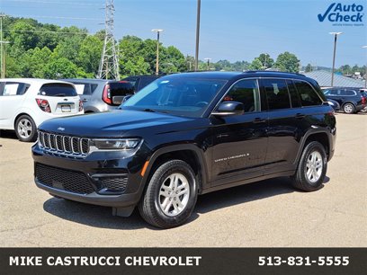 Used 2023 Jeep Grand Cherokee Laredo