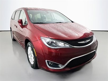 Used 2020 Chrysler Pacifica Touring w/ Cold Weather Group