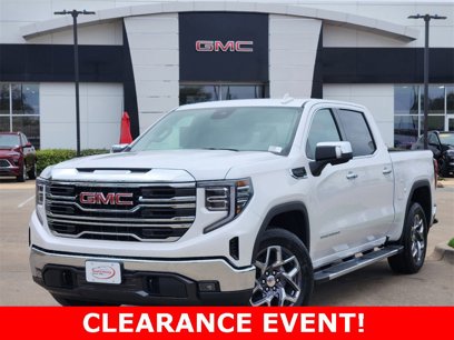 New 2025 GMC Sierra 1500 SLT