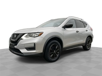 Used 2018 Nissan Rogue SV