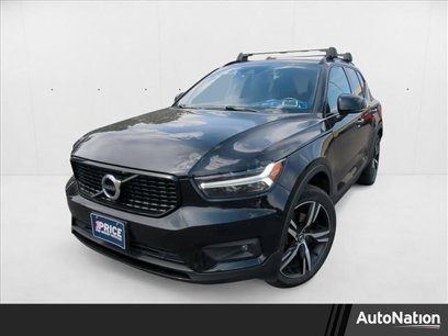 Used 2020 Volvo XC40 T5 R-Design
