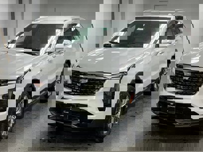 New 2025 Cadillac XT4 Premium Luxury