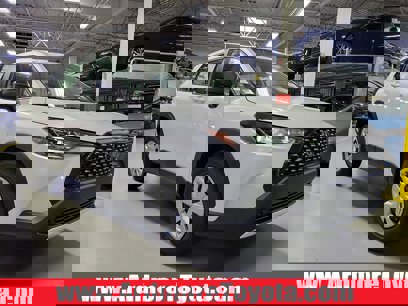 New 2025 Toyota Corolla Cross L