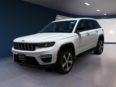 Used 2023 Jeep Grand Cherokee Limited w/ Trailer Tow Prep Group (B)