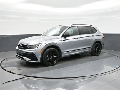 Used 2023 Volkswagen Tiguan SE R-Line