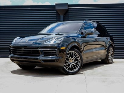 Certified 2023 Porsche Cayenne Platinum Edition