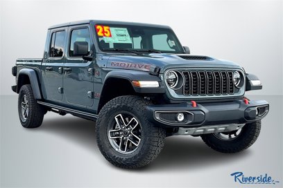 New 2025 Jeep Gladiator Mojave w/ Safety Group