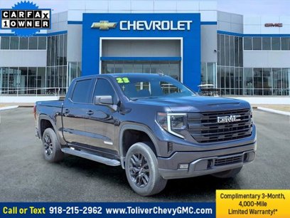 Used 2023 GMC Sierra 1500 Elevation w/ LPO, Elevation Black Package