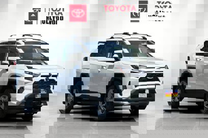 New 2025 Toyota RAV4 XLE