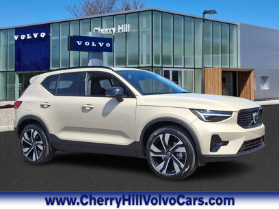 New 2025 Volvo XC40 B5 Plus w/ Protection Package Premier
