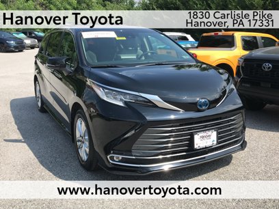 Certified 2023 Toyota Sienna Limited