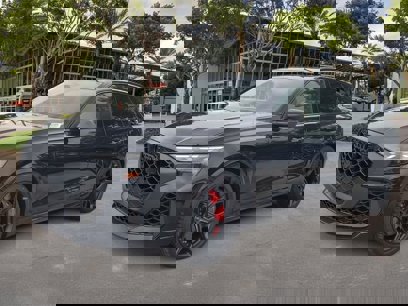 New 2025 Audi RS Q8 performance