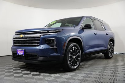 New 2025 Chevrolet Traverse LT w/ Enhanced Driving Package