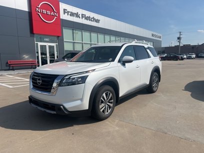 New 2025 Nissan Pathfinder SL